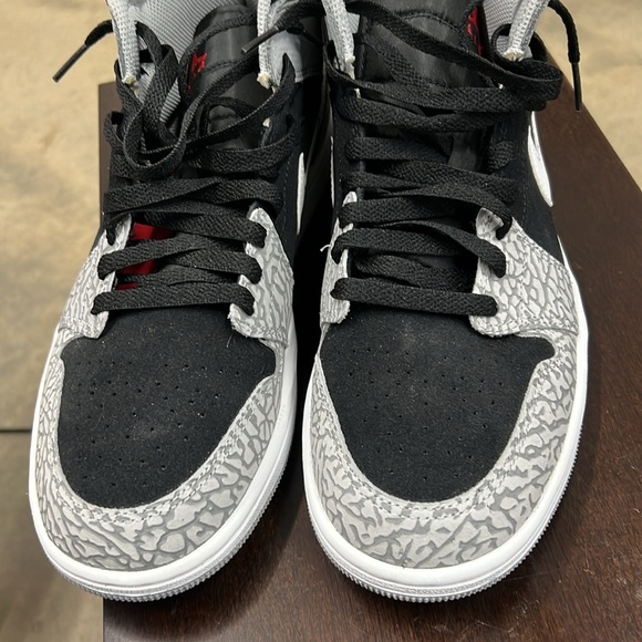 Nike Jordan Mid Elephant Toe 9.5 - Picture 2 of 4